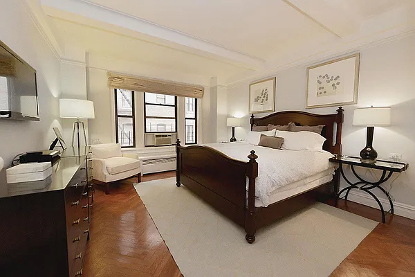Sold by Prime Manhattan | media 5