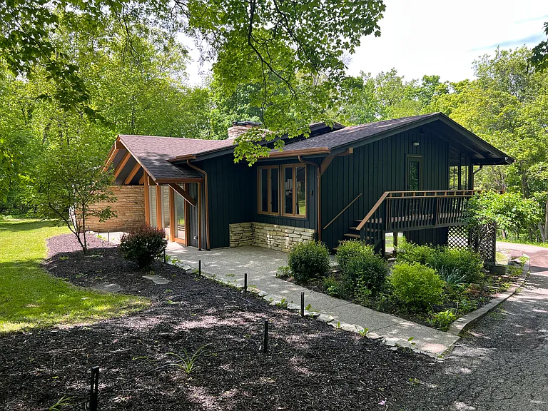 W3552 Wildwood Dr — Photo 2