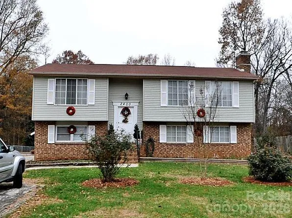 2400 Rice Planters Rd, Charlotte, NC 28273