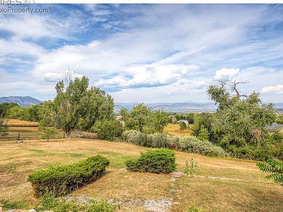 Expansive Views
