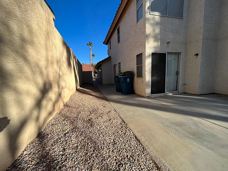 3317 Surfline Dr — Photo 19