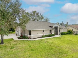 17501 Homewood Rd, Fort Myers, FL 33967