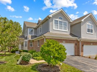 1297 Leonard Dr, Schaumburg, IL 60193