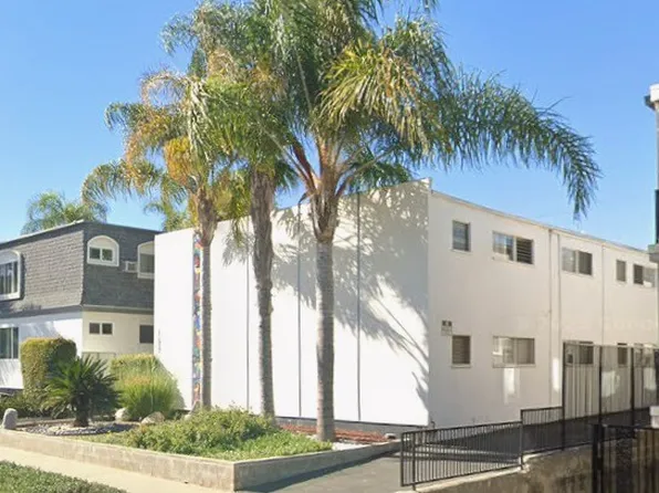 11957 Kiowa Ave APT A, Los Angeles, CA 90049
