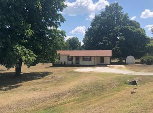 1406 S Main St, Jay, OK 74346