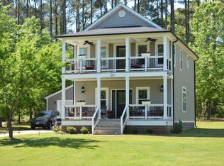 120 Ridgeshore Ct, Macon, NC 27551