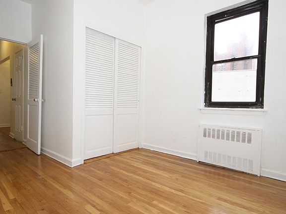 5th image of 1702 2nd Ave APT 4C