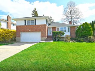 53 Stuart Drive, Syosset, NY