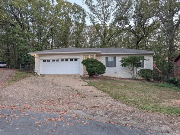 209 Creekwood Dr, Jacksonville, AR 72076