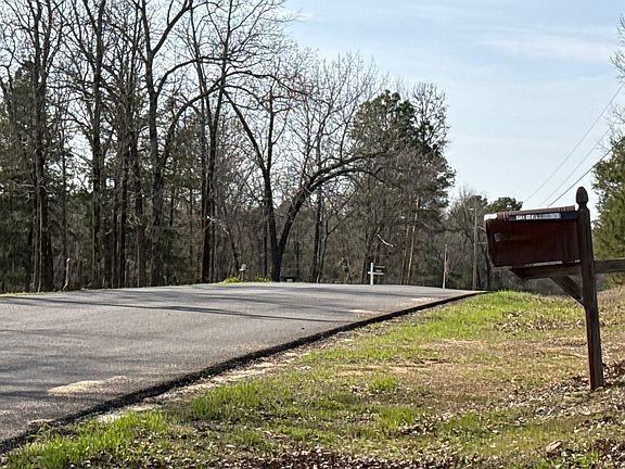 4th image of 404 Dogwood Rd