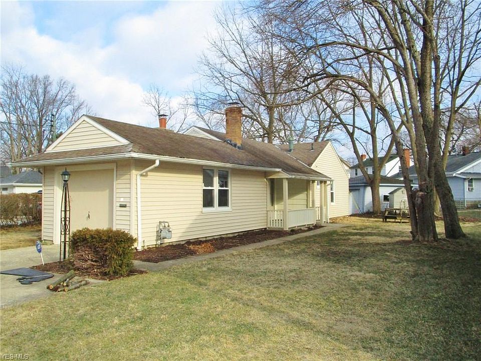1st image of 90 Kraft St