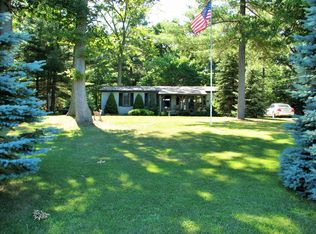 4587 N Caseville Rd, Caseville, MI 48725
