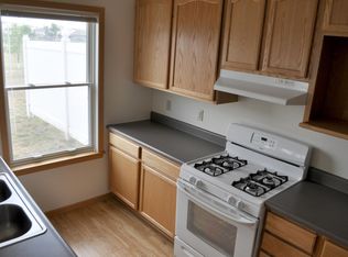 122 Glacier Dr APT 1, Minot Afb, ND 58704