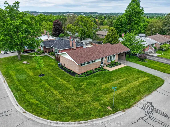 481 Barker Ave, Peterborough, ON K9J 1E2