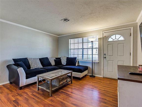 5th image of 7624 NW 15th St