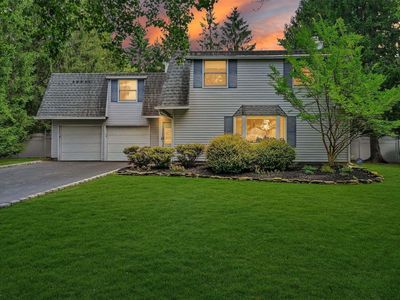 81 White Pine Way, Medford, NY, 11763