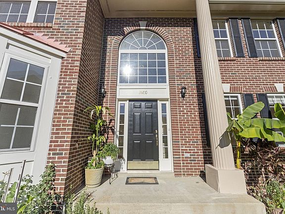 3rd image of 8800 Gladeside Dr