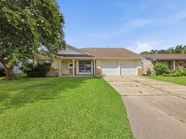 407 N 35th St, Nederland, TX 77627