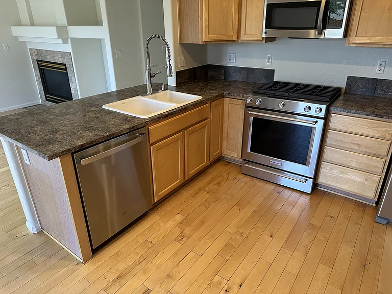 2573 Betts Cir — Photo 10