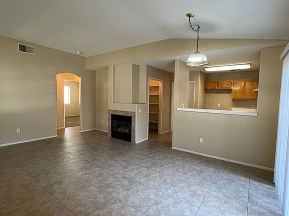 4th image of 8115 Pebble Cove Ct APT A