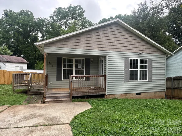 827 E 9th St, Newton, NC 28658