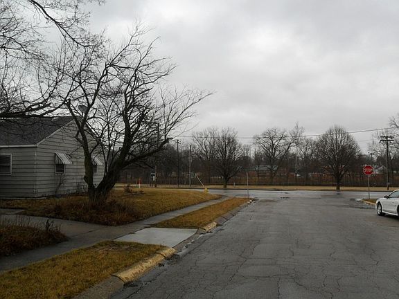 5th image of 1304 Clearview Dr