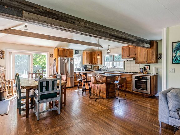 5th image of 15 Granada Pl