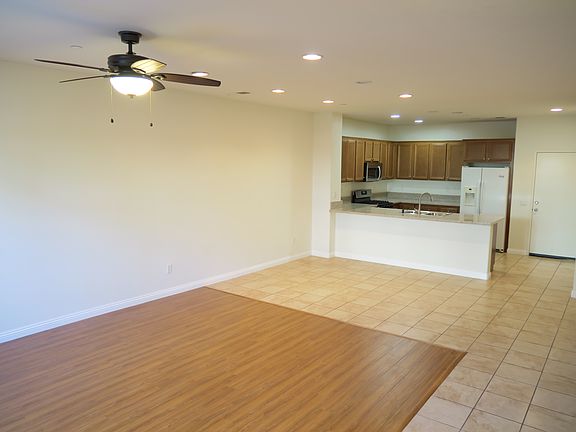 5th image of 15723 Parkhouse Dr Unit 62
