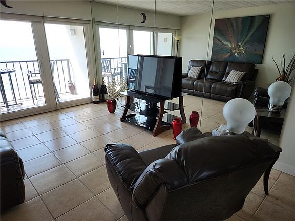 4th image of 7310 Seawall Blvd APT 1002