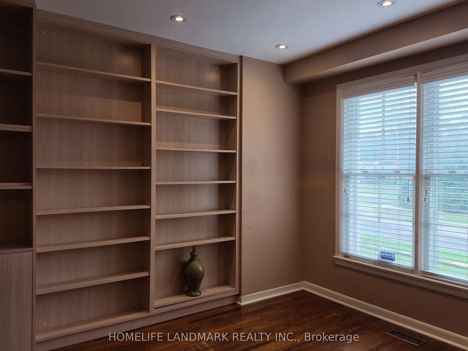 6 bed, $6,200 — Photo 2