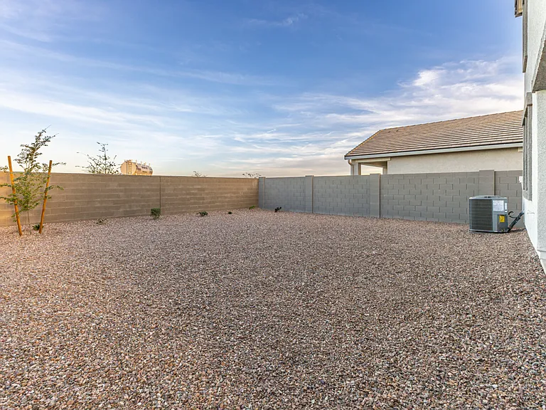2850 W Sheppard Ave — Photo 19