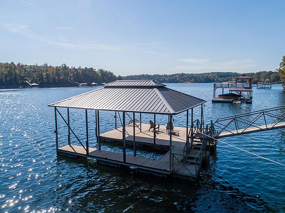 Image 4: Dock