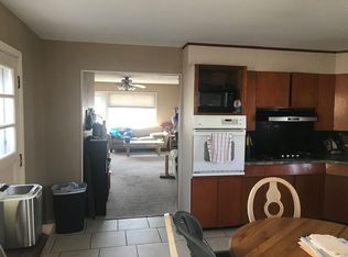2016 Hayes Dr, Manhattan, KS 66502