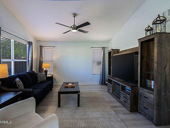 5th image of 4204 E ALDER Avenue