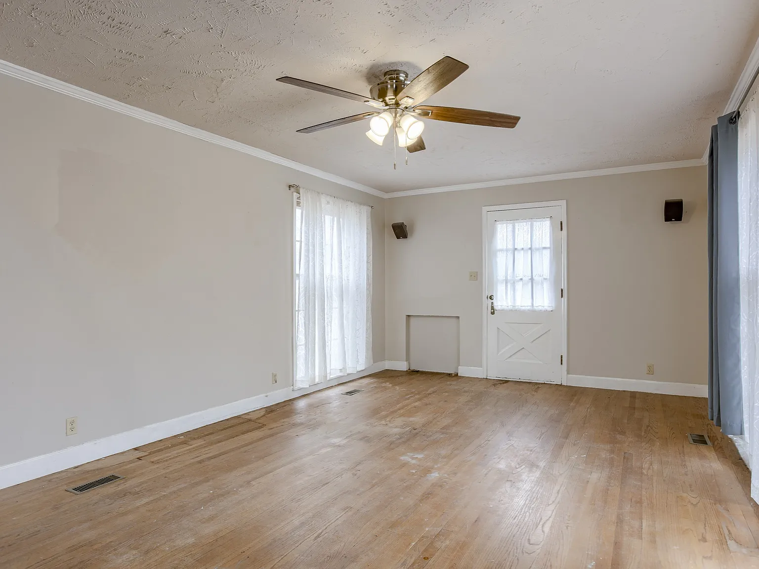 223 North 6th Street - 1 — Photo 4