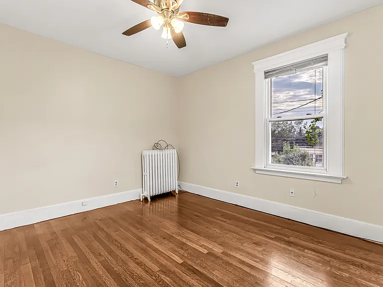 1035 Dixwell Ave — Photo 25