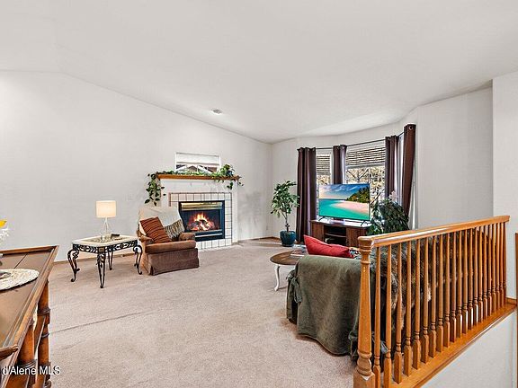 4th image of 205 S Aerie Ct