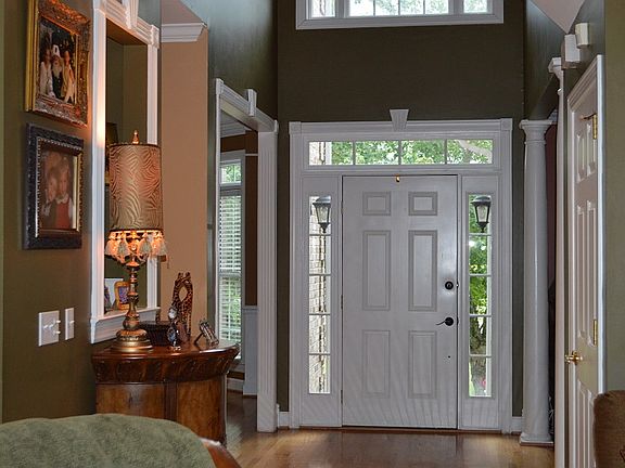 3rd image of 949 Franklin Heights Dr
