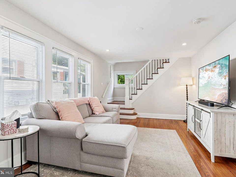 『William  NEWYORK』 47 William Street, Bethpage, NY 11714 | Zillow