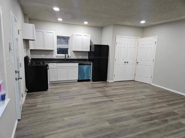 913 W Oak St N Unit 2, Collinsville, OK 74021