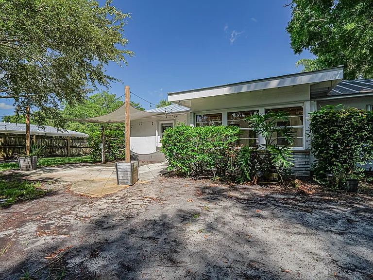 2158 Seville Ave — Photo 27