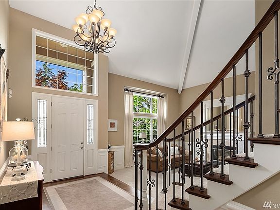 4th image of 25823 SE 31st Pl