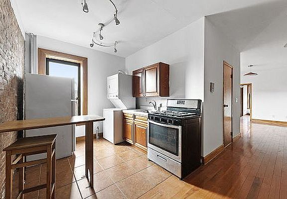 2nd image of 2248 1st Ave #9A