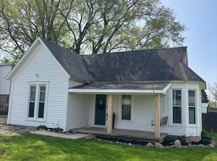 104 E Wabash St, Wingate, IN 47994