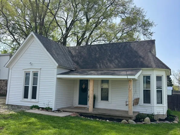 104 E Wabash St, Wingate, IN 47994