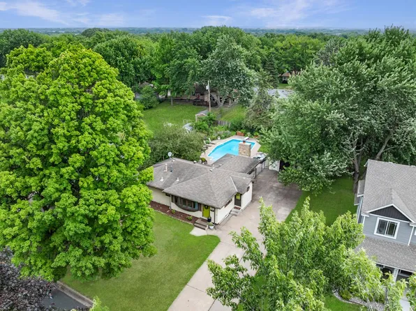 5312 Rhode Island Ave N, New Hope, MN 55428