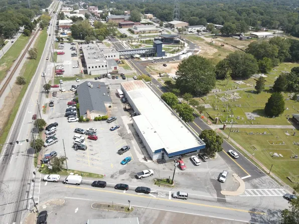 8550 Rose Ave, Douglasville, GA 30134