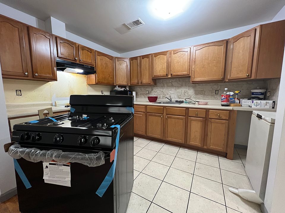 1st image of 535 S 18th St #1E