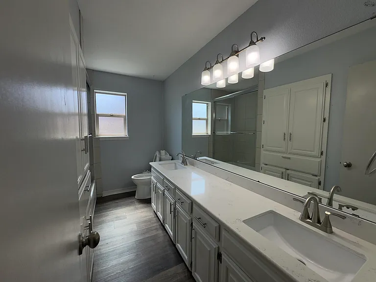 1 Surrey Cir — Photo 26