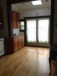 2 bed, 1100 sqft, $2,275 — Photo 4